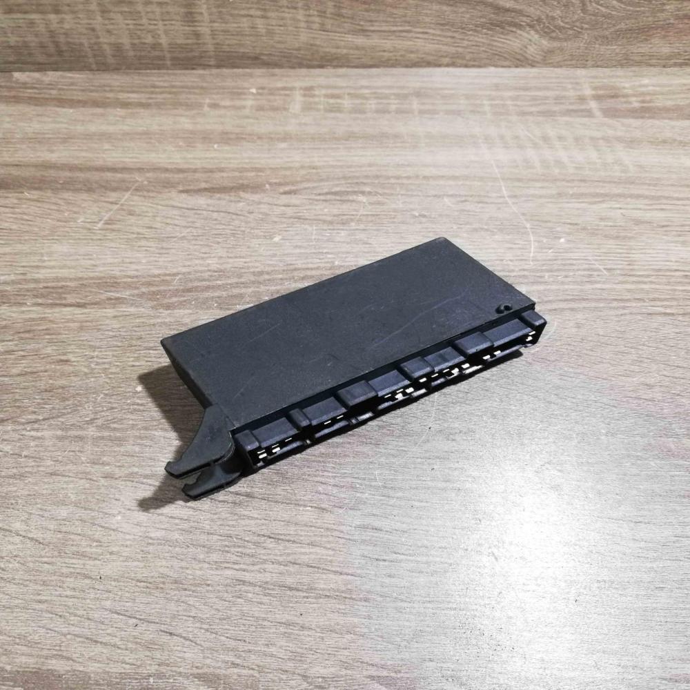 2025420232   Light module LCM Mercedes-Benz C W202