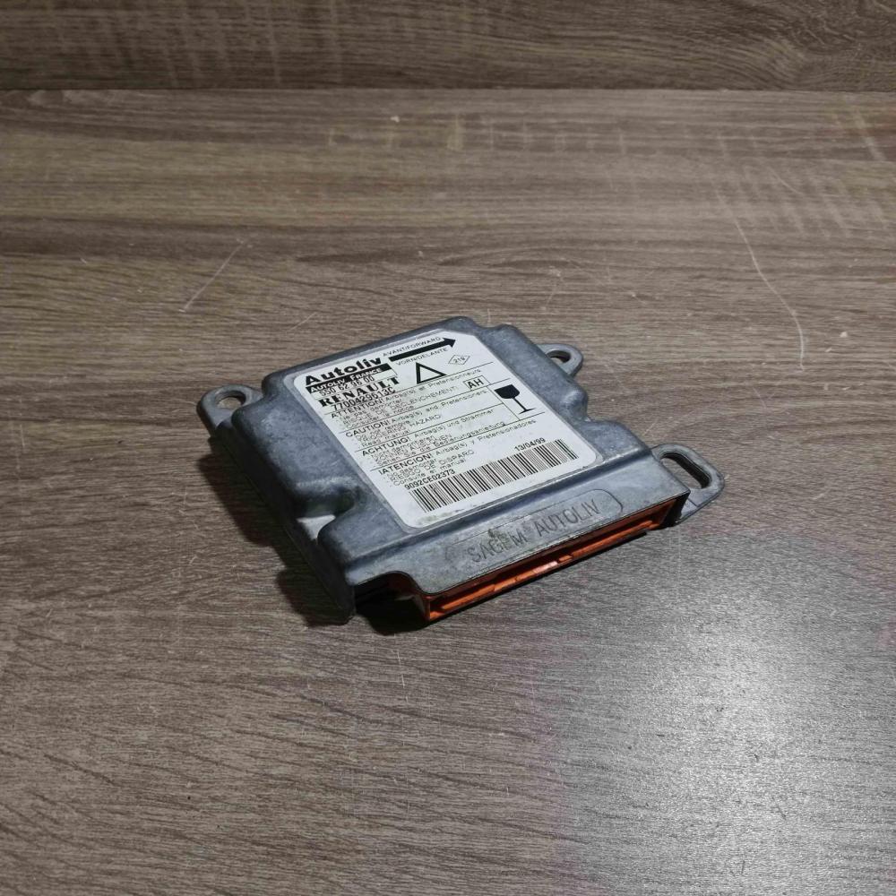 7700429613C 550629600  Airbag control unit/module Renault Laguna I