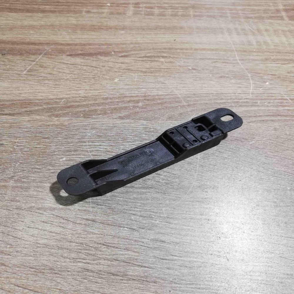 A2059053005   Keyless system antenna Mercedes-Benz C W205