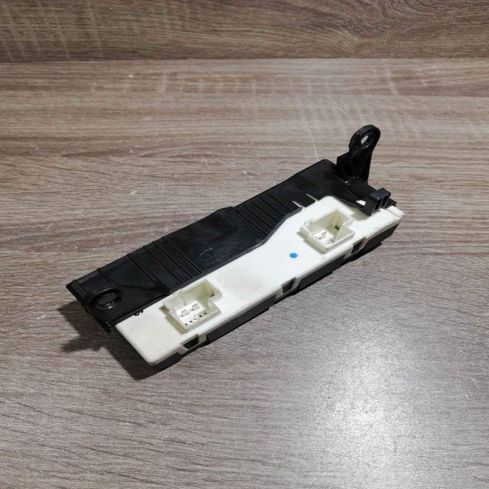 A2059007218   Tailgate/trunk control unit/module Mercedes-Benz GLC X253 C253