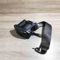 639708700B   Rear seatbelt BMW 5 G30 G31