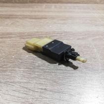 V30 73 0070   Brake pedal sensor switch Mercedes-Benz E W210