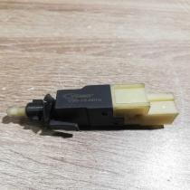 V30 73 0070   Brake pedal sensor switch Mercedes-Benz E W210