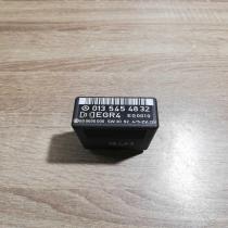 0135454832   Other relay Mercedes-Benz C W202