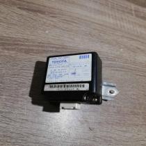 89741 52020 619825 000  Door control unit/module Toyota Yaris