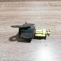 89173 12090 187600 4970  Airbag deployment crash/impact sensor Toyota Avensis Ve