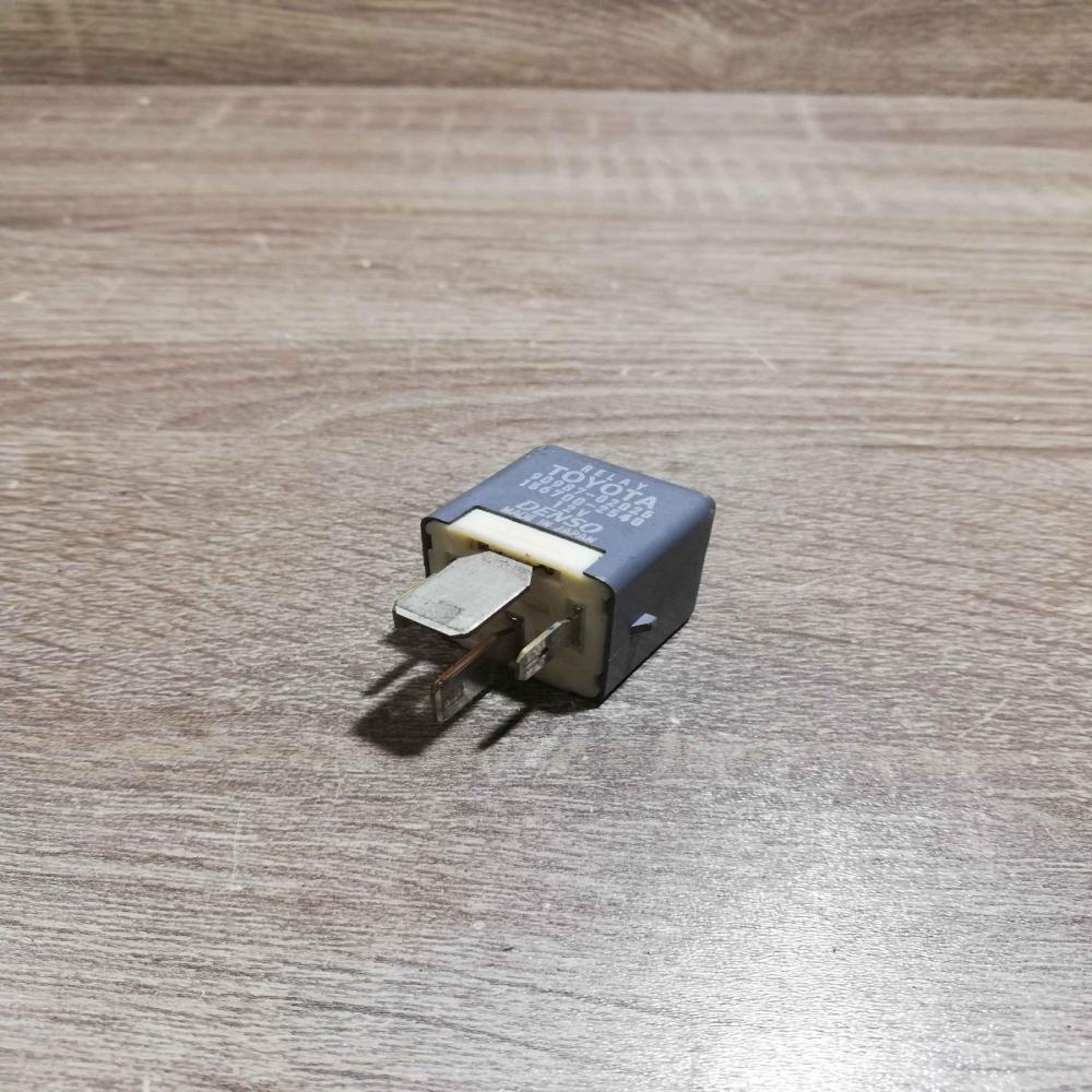 90987 02025 156700 2540  Other relay Toyota Prius (NHW20)