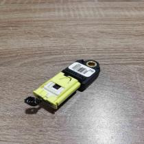 89831 02080   Airbag deployment crash/impact sensor Toyota Auris 150