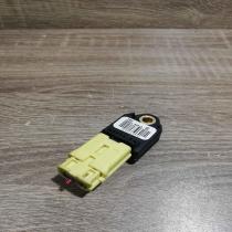 89831 0D010   Airbag deployment crash/impact sensor Toyota Yaris