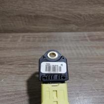 89831 0W040   Airbag deployment crash/impact sensor Lexus IS 220D-250-350