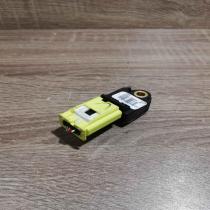 89831 02060   Airbag deployment crash/impact sensor Toyota Auris 150