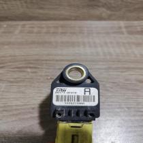 89173 0F010   Airbag deployment crash/impact sensor Toyota Corolla Verso AR10