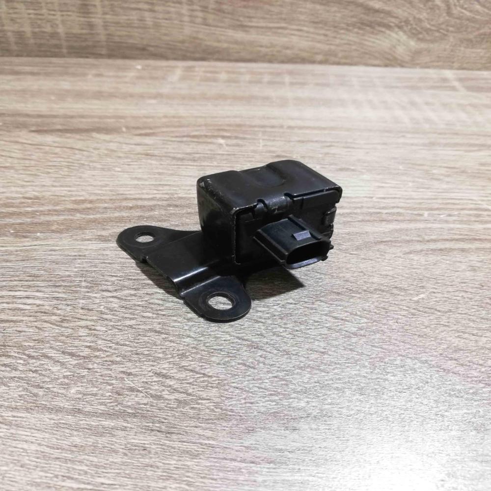 G4845 47020 187600 5720 Circuit Breaker Airbag deployment crash/impact sensor To