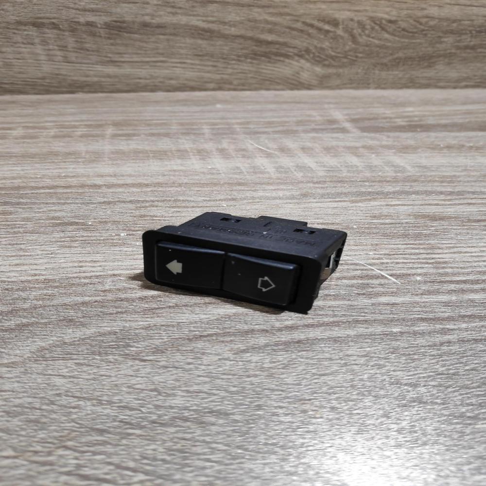 8368974   Electric window control switch BMW 5 E39