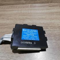 89730 47020 237000 3090  Comfort/convenience module Toyota Prius (XW20)