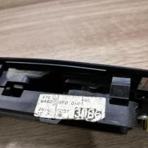 84822 000f0   Electric window control switch Toyota Avensis T250