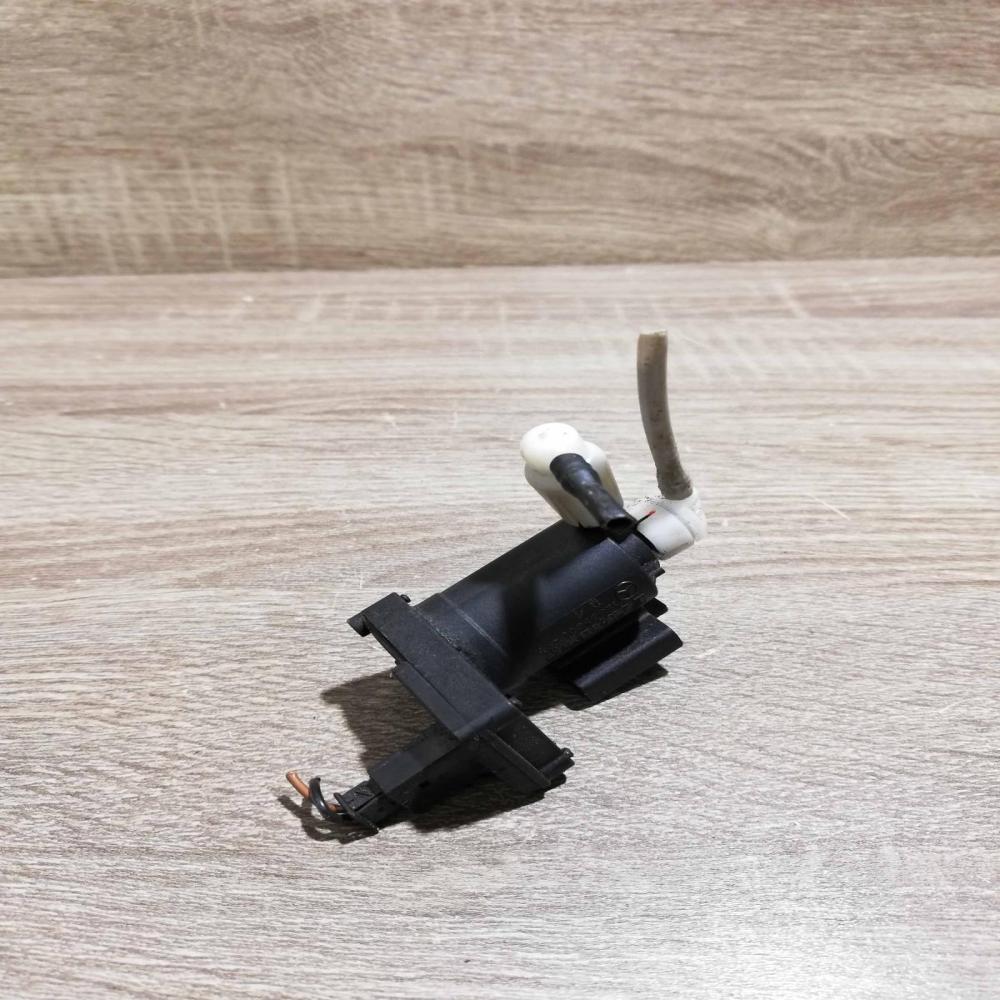 a2038000178   Turbo solenoid valve Mercedes-Benz C W203