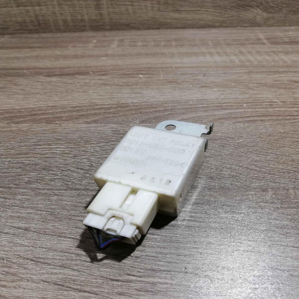 3213  653 020   Other relay Mazda 6
