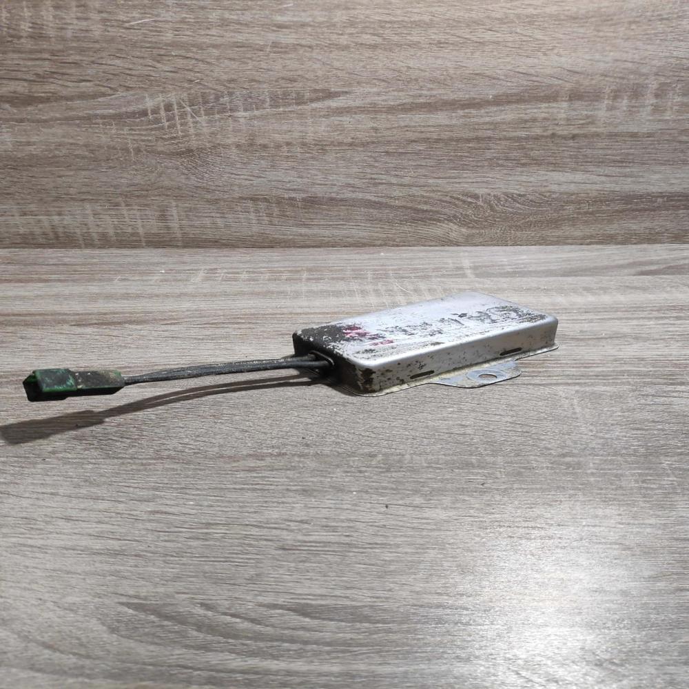 md127321 k8t75276  Glow plug pre-heat relay Mitsubishi Galant