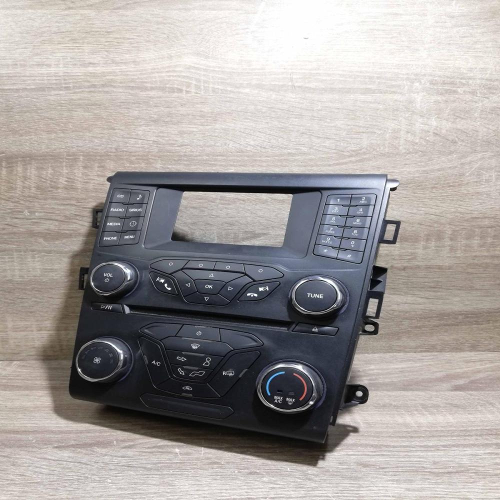 ds7t 18e243 eu   Climate control unit Ford Fusion