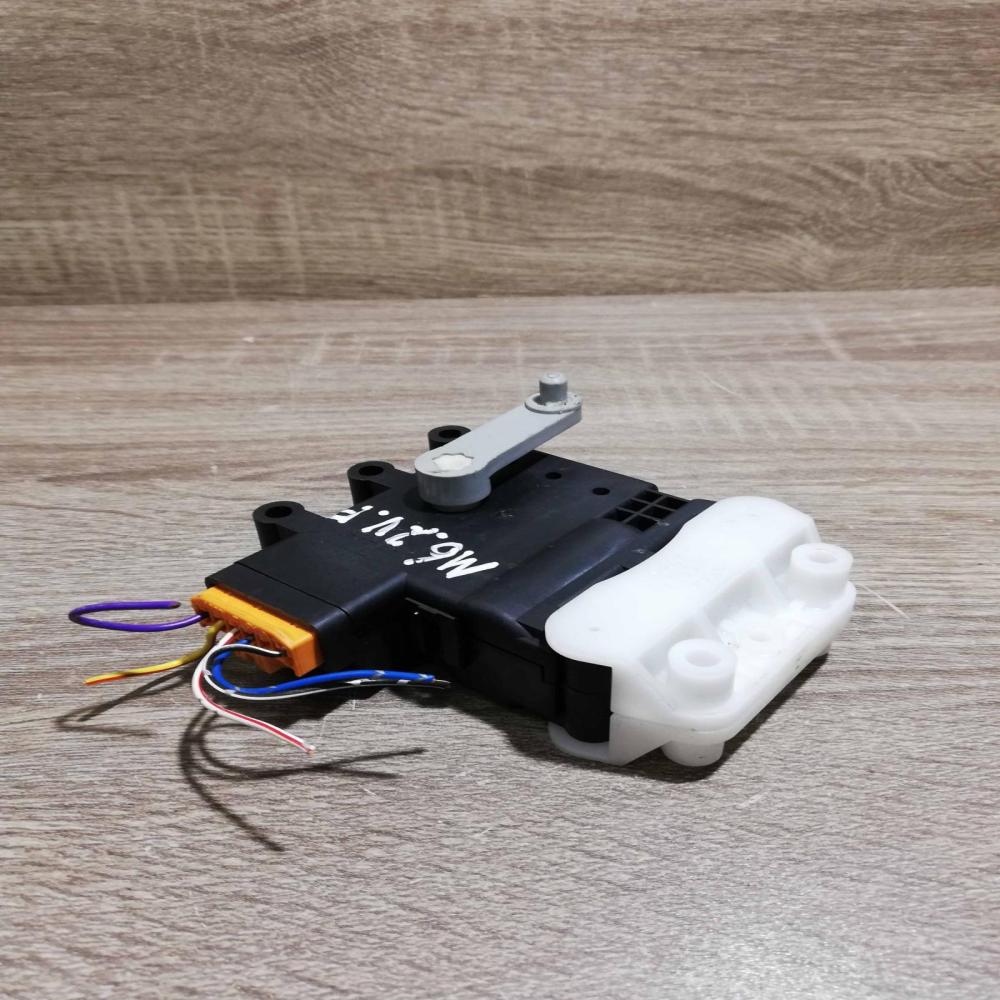 9317j   Air flap motor/actuator Mazda 6