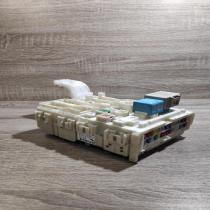 30719 0321 9139  Fuse module Toyota Prius (XW20)