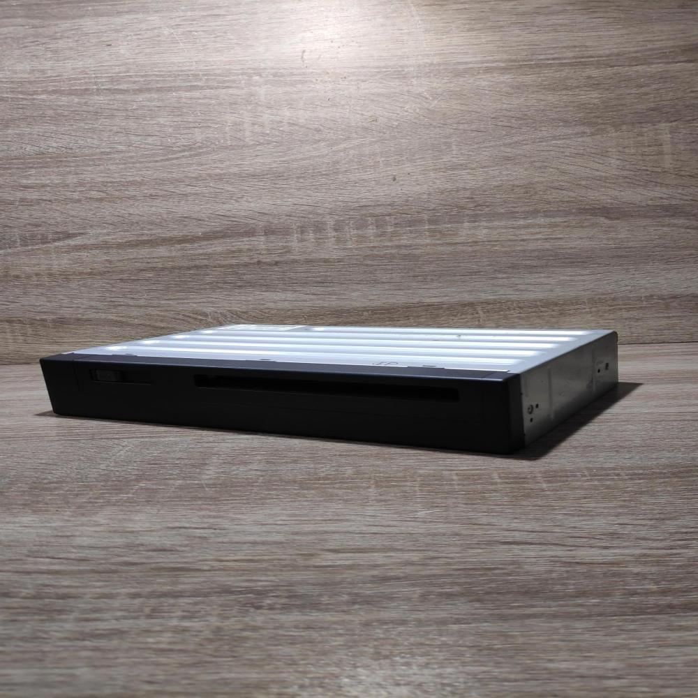 86841 50100   Navigation unit CD/DVD player Toyota Prius (XW20)