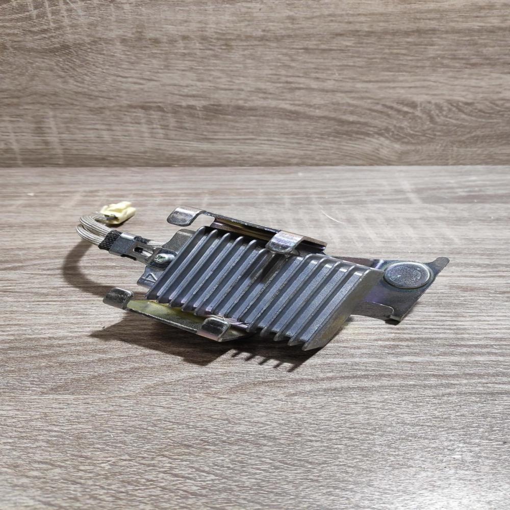 44535 47020 056777 0810  Heater blower motor/fan resistor Toyota Prius (XW20)