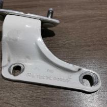 a1647400337   Tailgate/trunk/boot hinge Mercedes-Benz ML W164