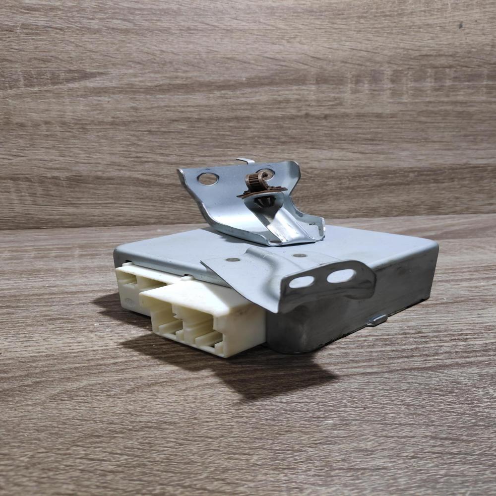 89650 47092 112900 1091  Power steering control unit/module Toyota Prius (XW20)