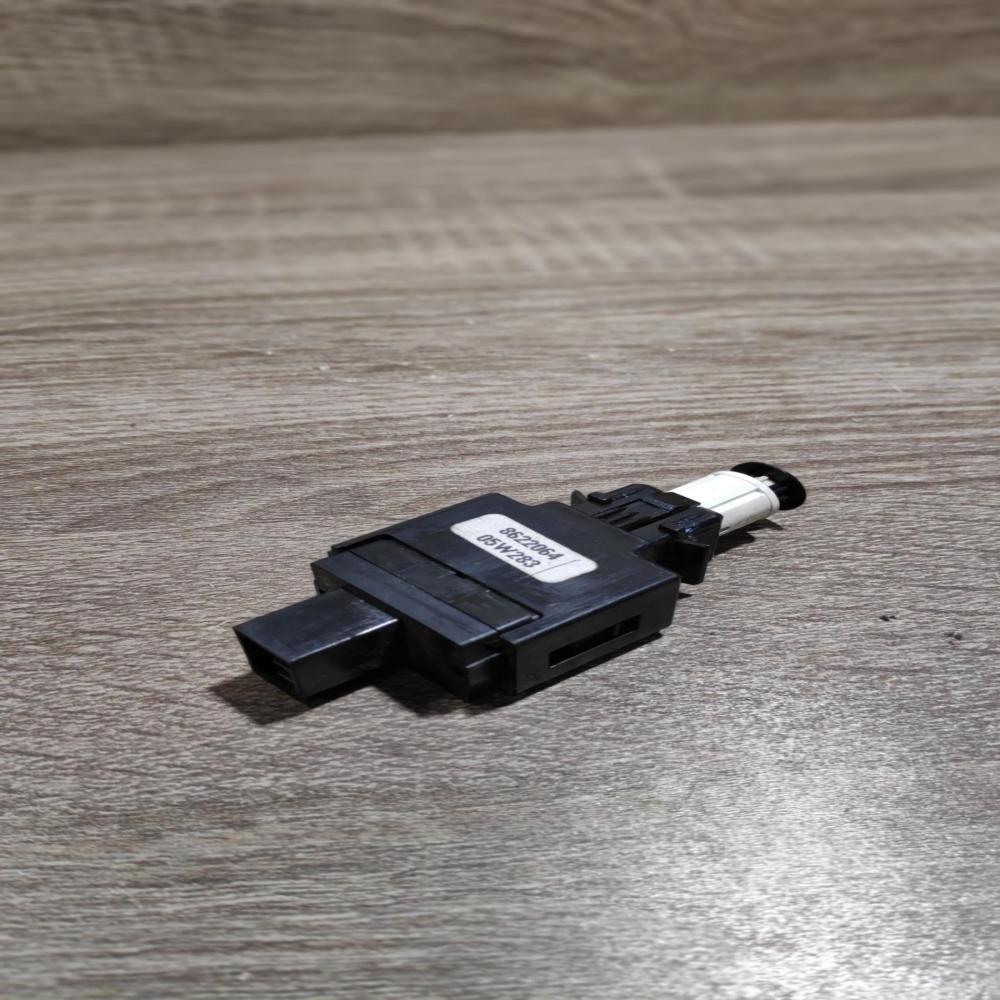 8622064 05w283  Brake pedal sensor switch Volvo XC90