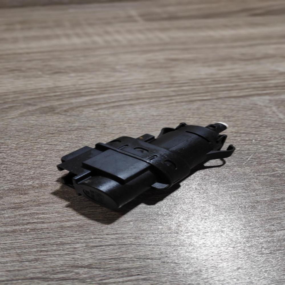 3m5t 13480 ab   Brake pedal sensor switch Ford C-MAX I