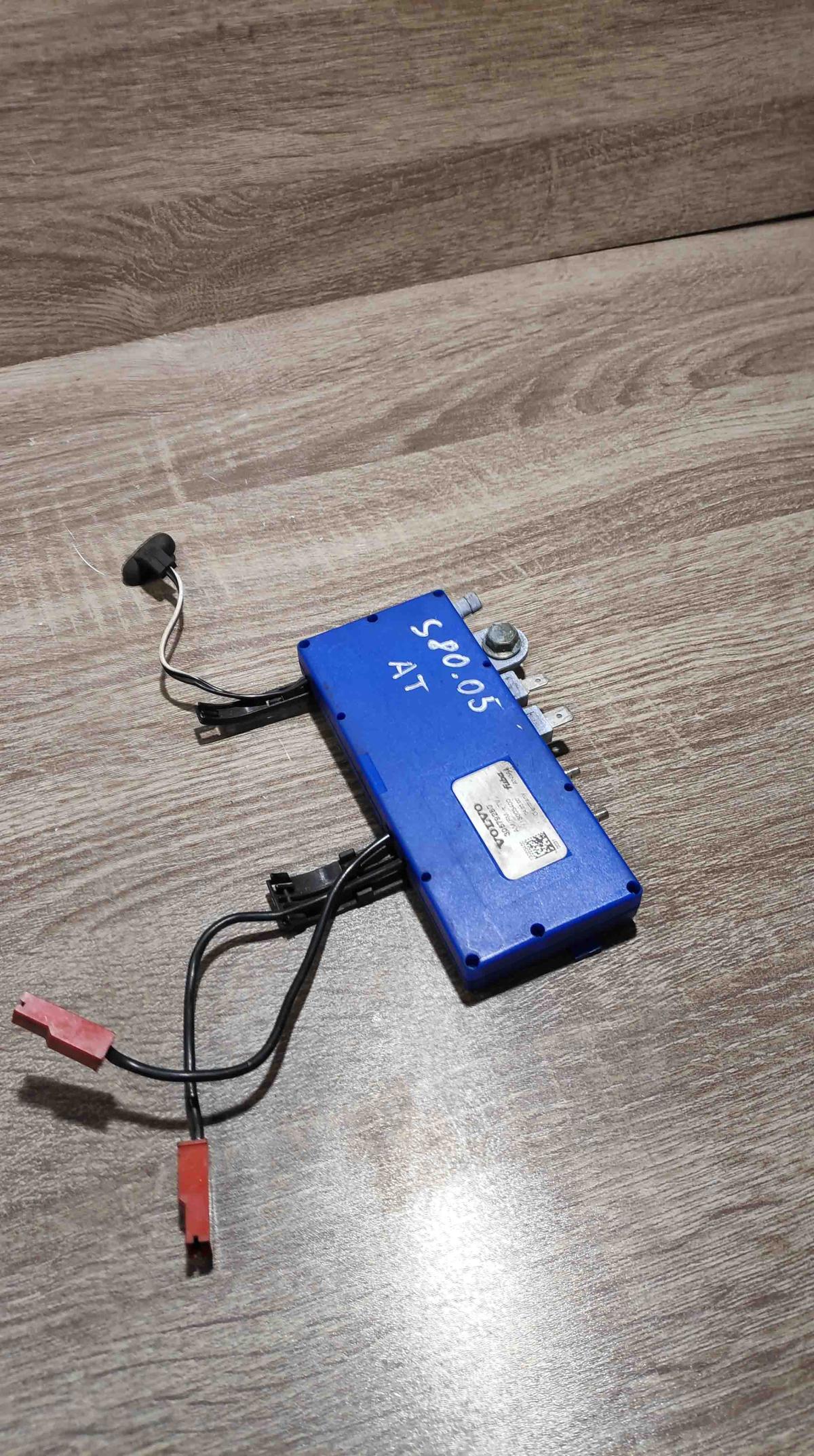 30679280 13003400  Aerial antenna amplifier Volvo S80