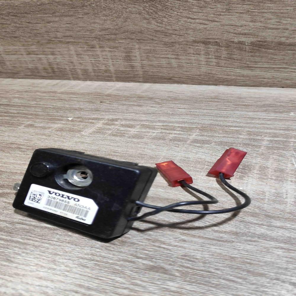30679655   Aerial antenna amplifier Volvo S80