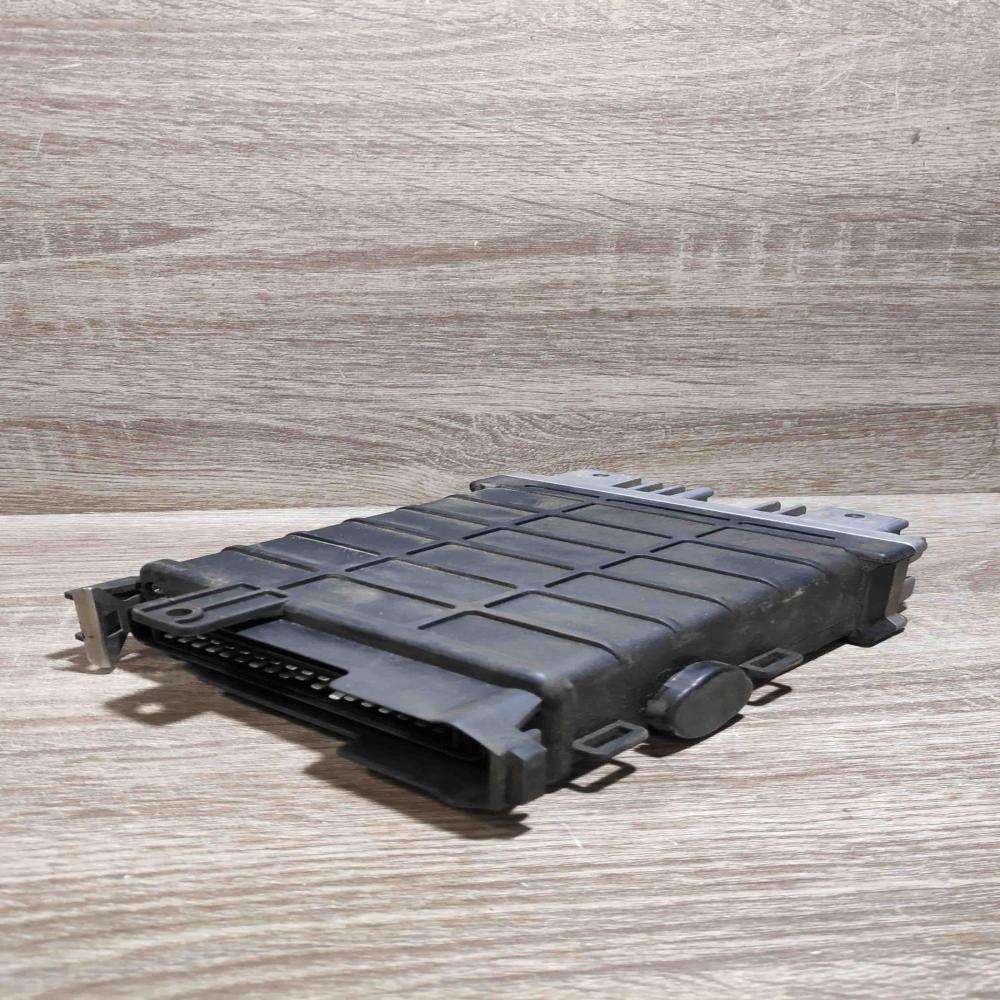 443906264c 0280800252  Engine control unit/module ECU Audi 80 90 S2 B4