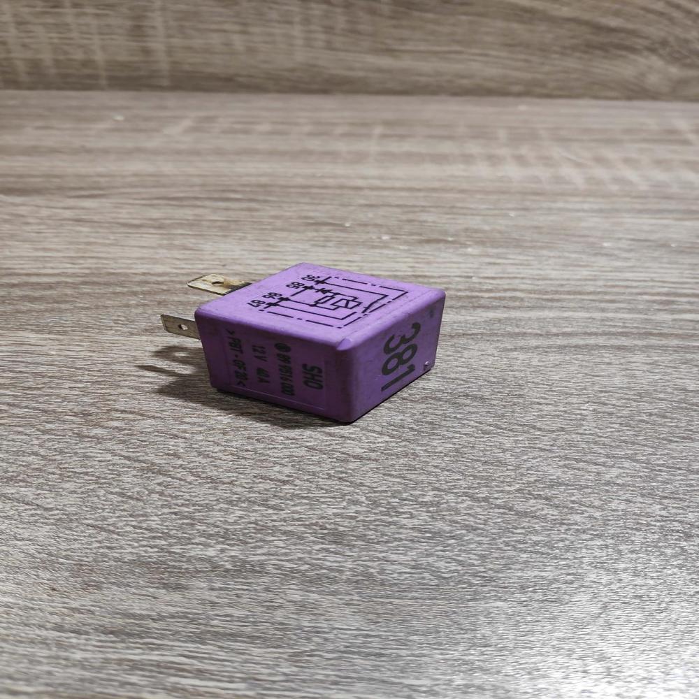 431951253G 899516000 381 Other relay Audi A6 S6 C6 4F