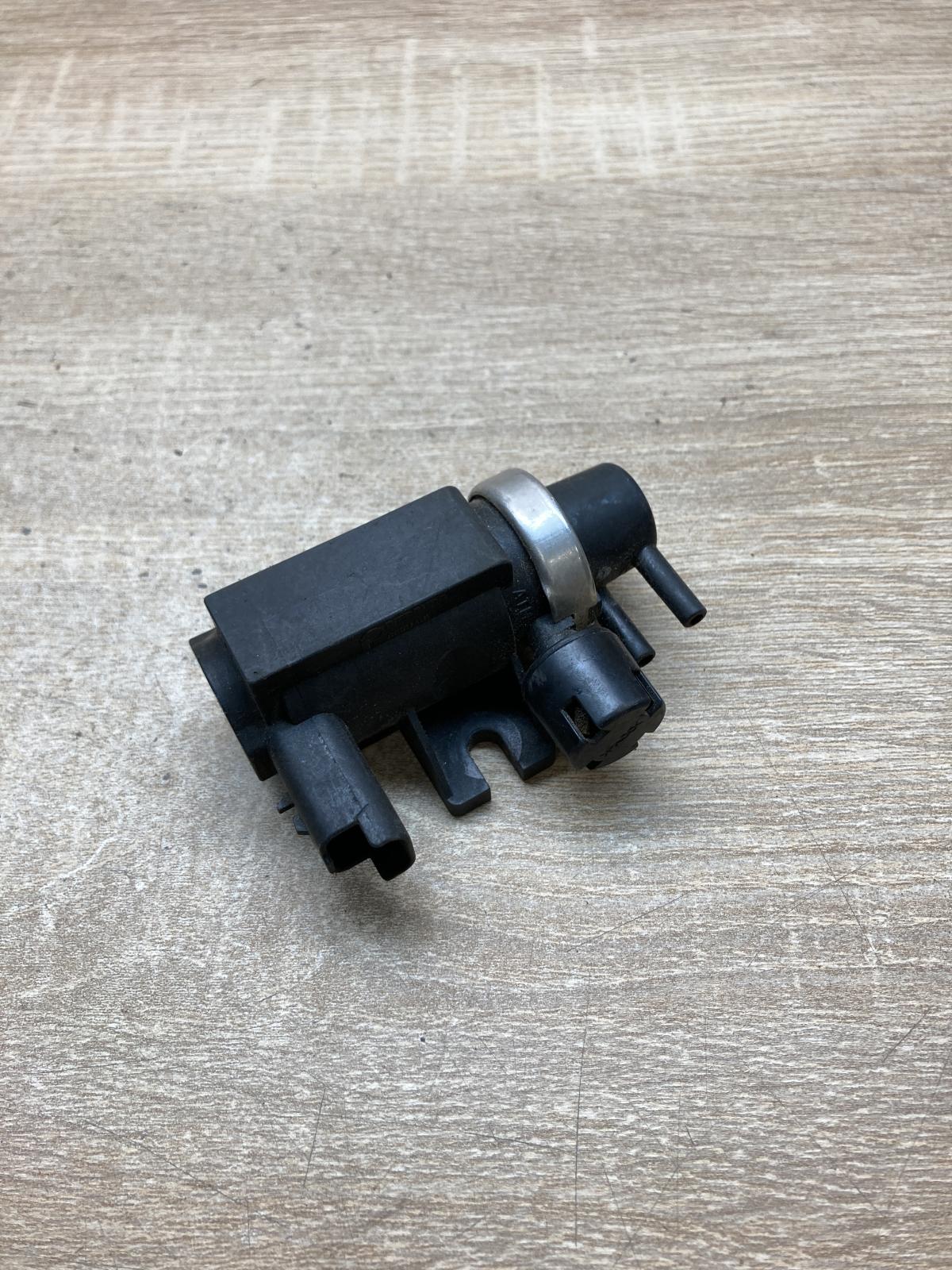 9641726680   Turbo solenoid valve Peugeot 307