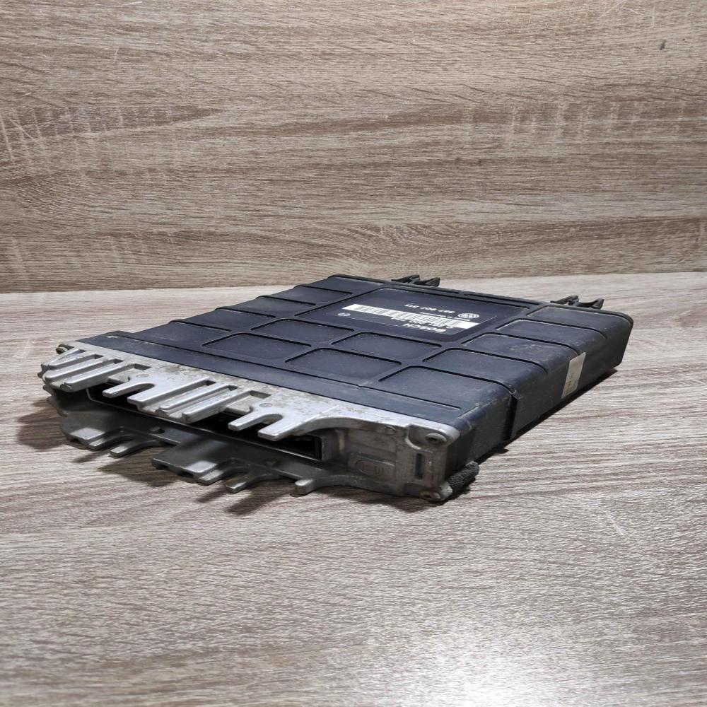 357907311 0261200754  Engine control unit/module ECU Volkswagen PASSAT B3