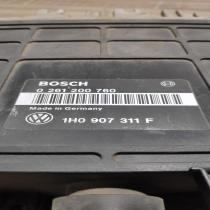 1h0907311f 0261200760  Engine control unit/module ECU Volkswagen Golf III