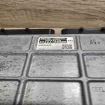 89661 0db00 mb275300 4331  Engine control unit/module ECU Toyota Yaris