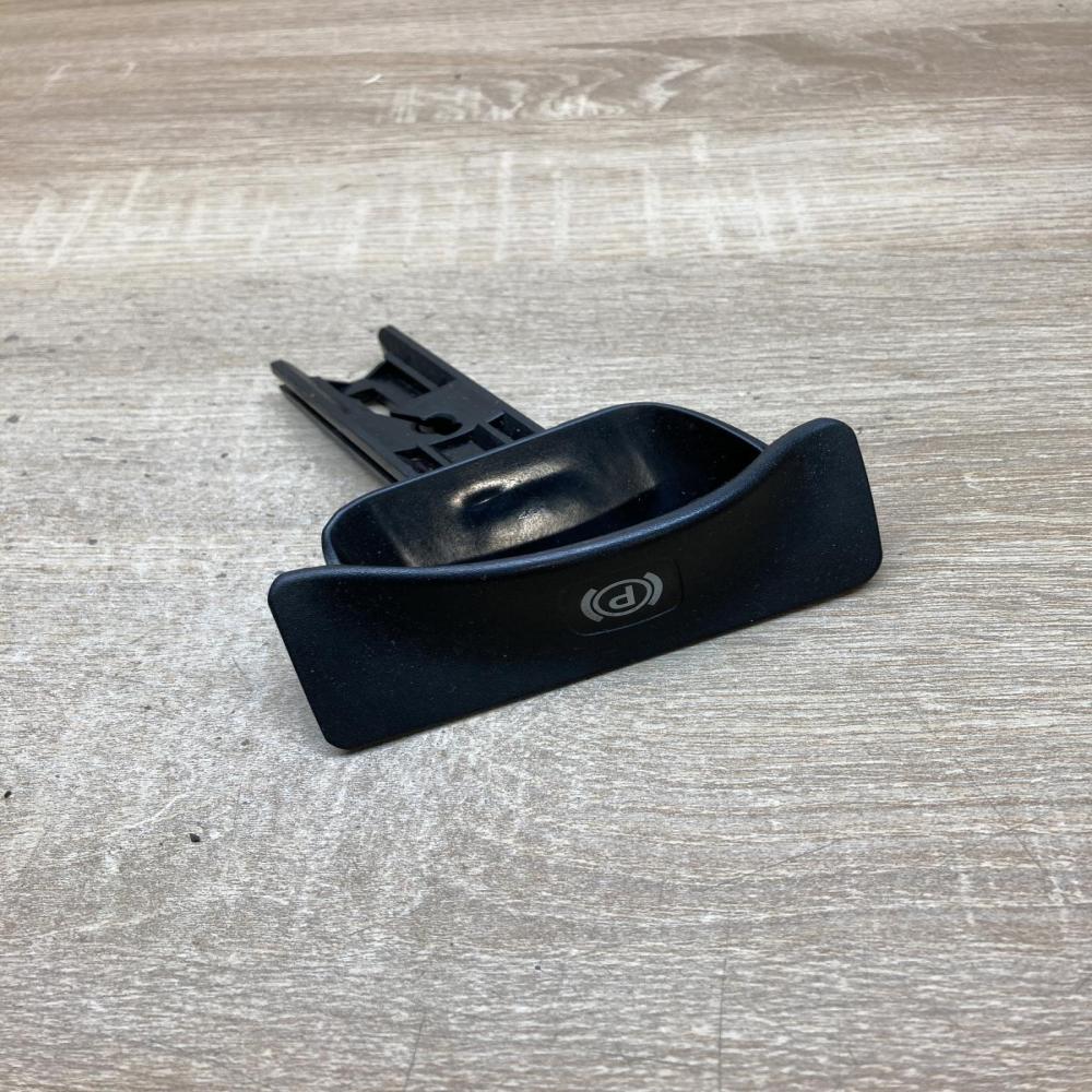 2114270020   Hand brake release handle Mercedes-Benz E W211