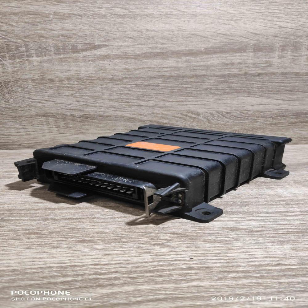 811906264d 0280800134  Engine control unit/module ECU Audi 80 90 B3