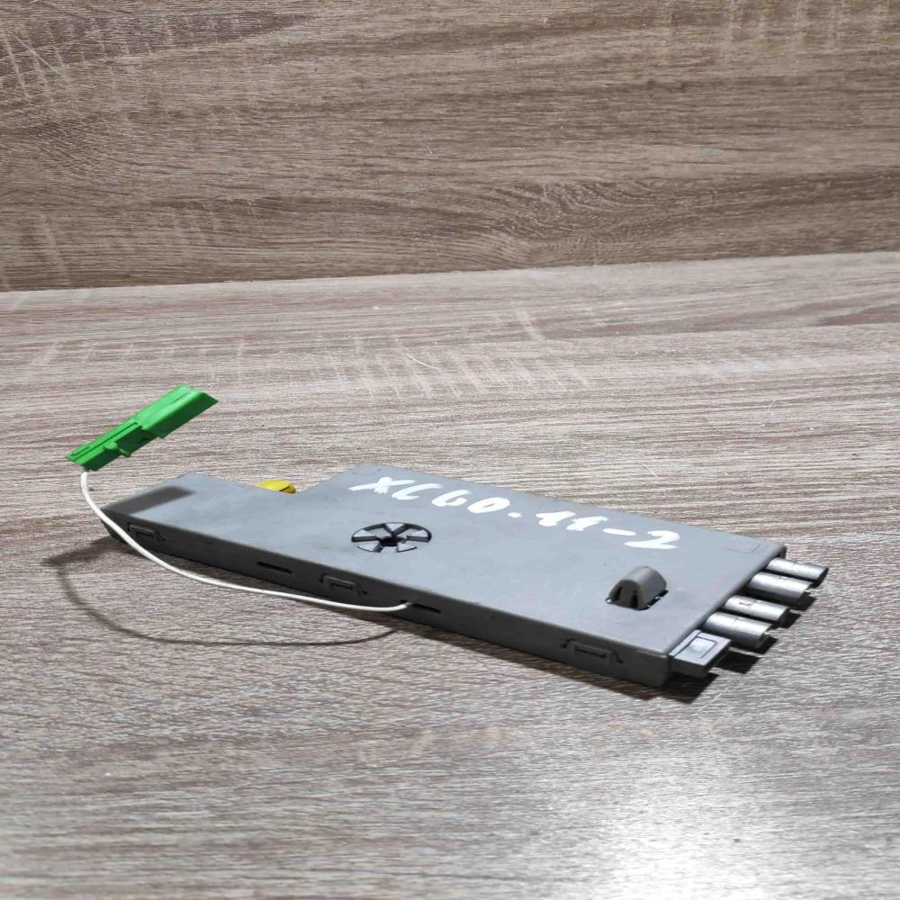 30761717   Aerial antenna amplifier Volvo XC60