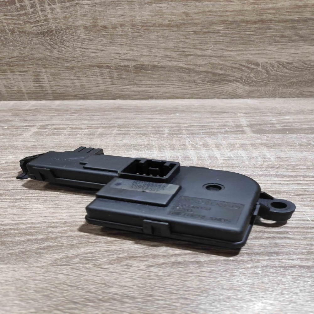 30715048   Other control units/modules Volvo S80