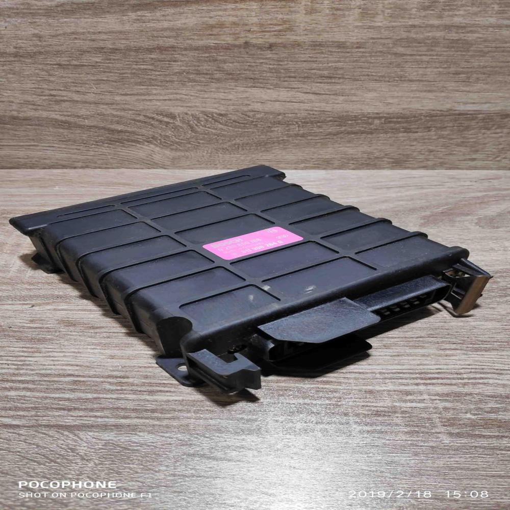 811906264g 0280800188  Engine control unit/module ECU Audi 80 90 B3