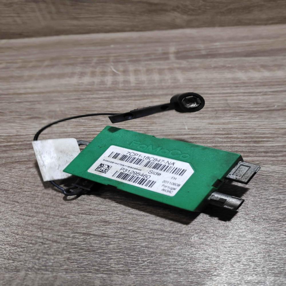 7cp1 18c847 na p31295460  Aerial antenna amplifier Ford Mondeo MK IV