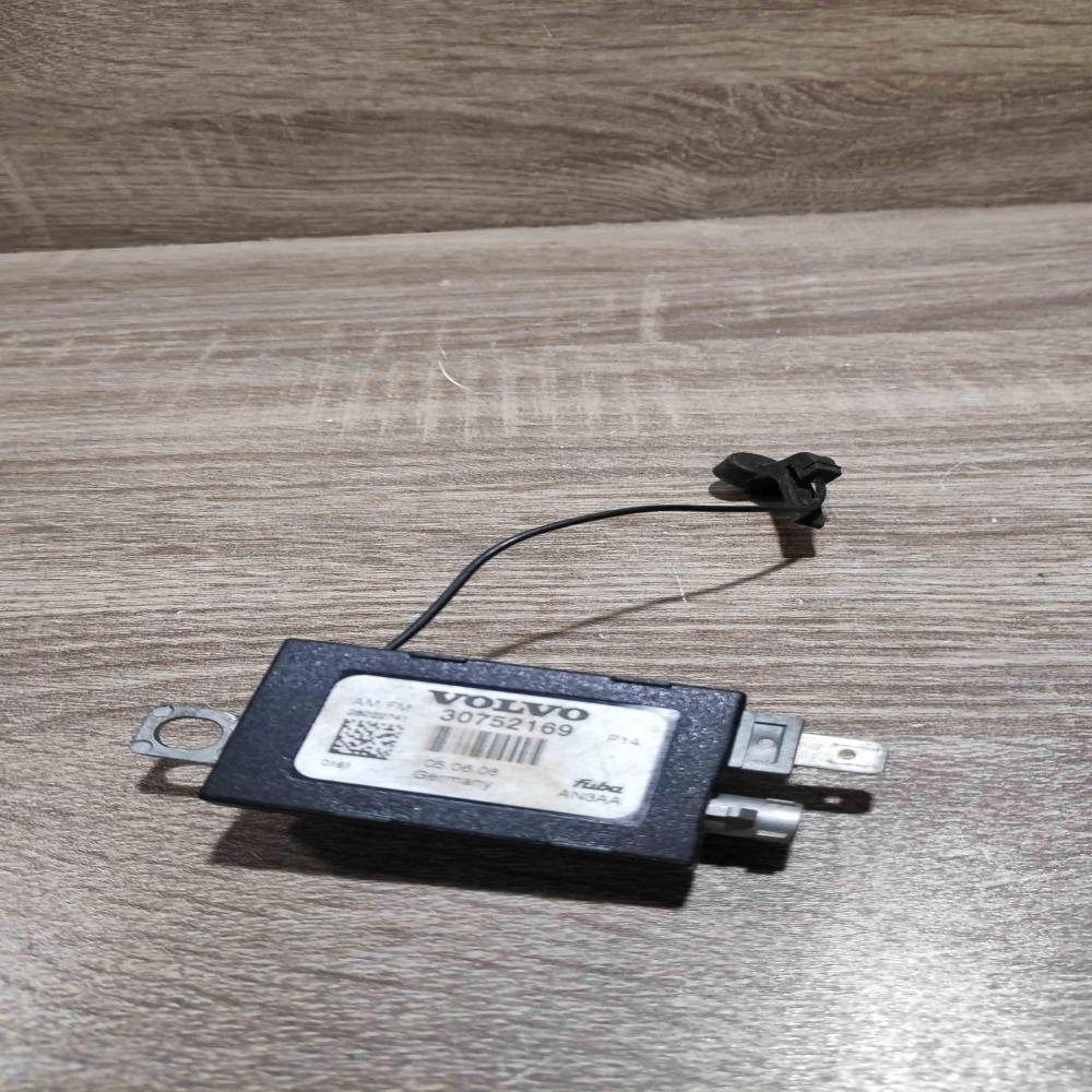 30752169   Aerial antenna amplifier Volvo C30