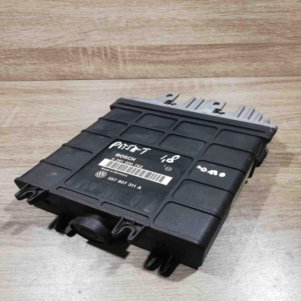 357907311a 0261200752  Engine control unit/module ECU Volkswagen PASSAT B3