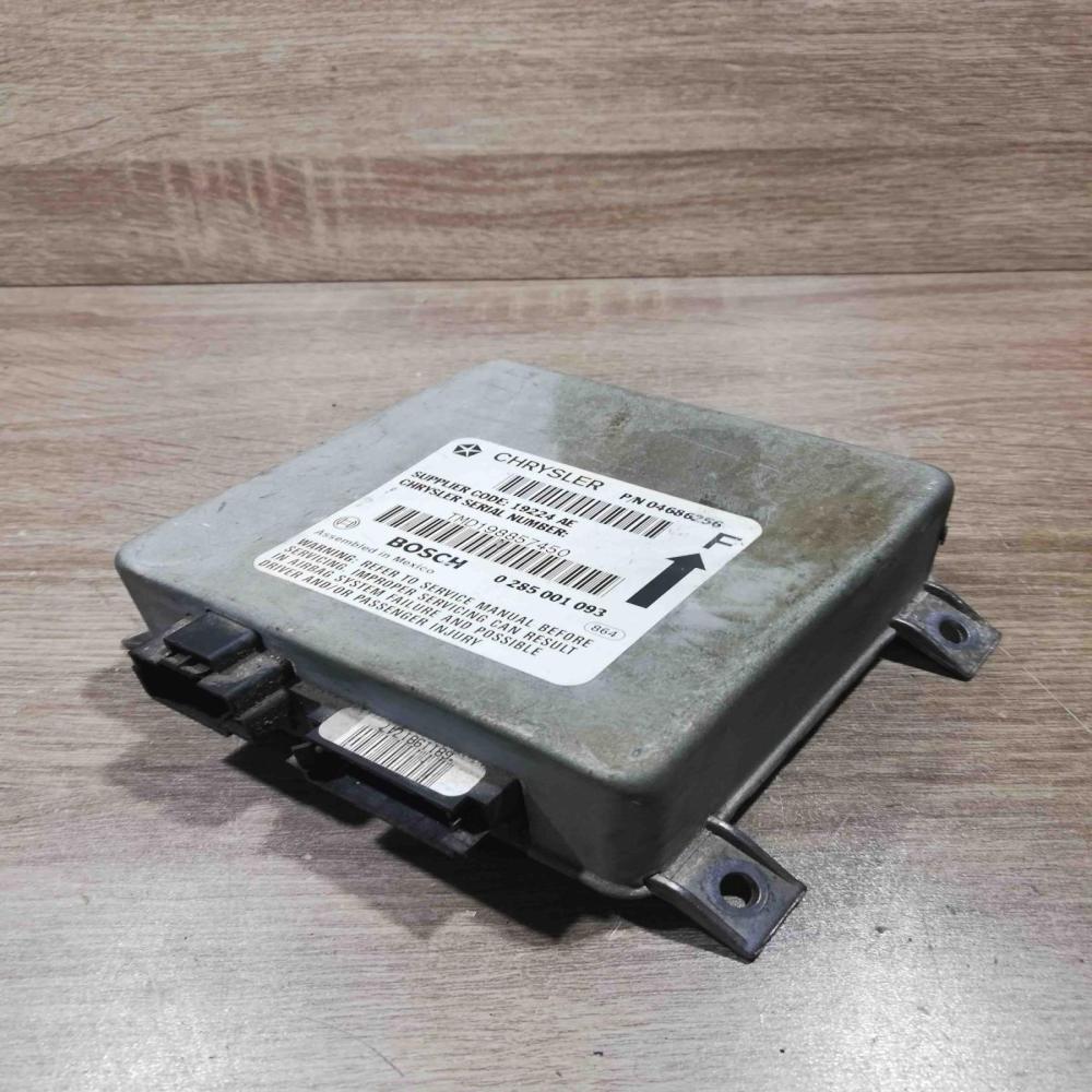 04686256 0285001093  Airbag control unit/module Chrysler Grand Voyager II