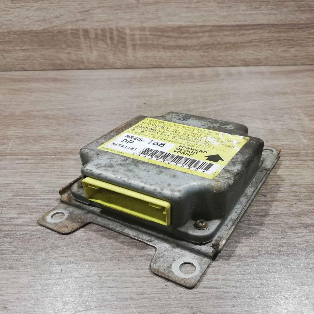 mr268168 x6t41181  Airbag control unit/module Mitsubishi Montero